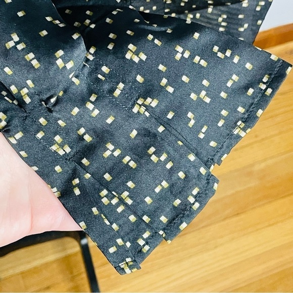 Prologue x Target Black Ground Dot Blouse- Pleated Cuffs- Size XL - Picture 4 of 7